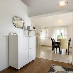 Lidija Apartamento Split